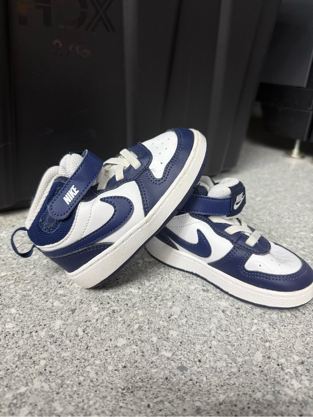 Toddler Nike court borough mid 2